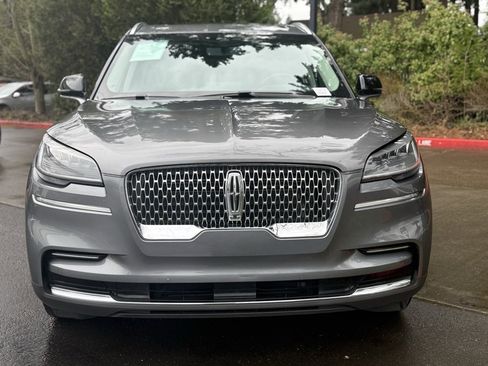 Used 2023 Lincoln Aviator Reserve image 2