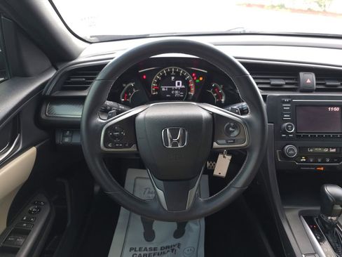 Used 2018 Honda Civic Sport image 21