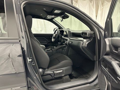 Used 2025 Toyota 4Runner SR5 image 60