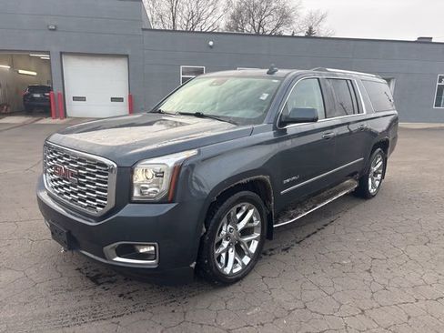 Used 2020 GMC Yukon XL Denali w/ Open Road Package image 4