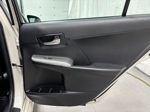 Used 2014 Toyota Camry SE FWD image 48
