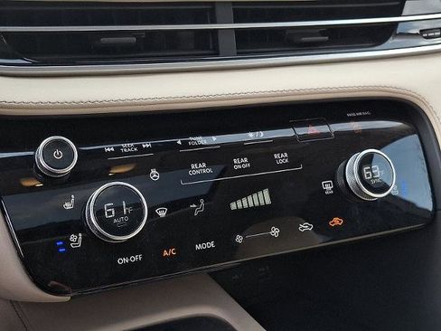 Certified 2022 INFINITI QX60 Luxe w/ Cargo Package image 16