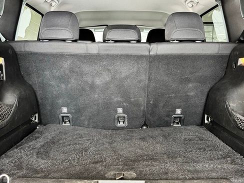 Used 2016 Jeep Renegade Latitude image 8