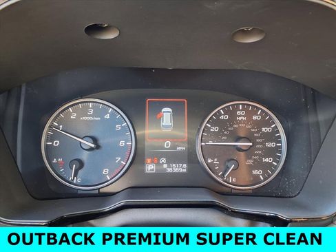 Used 2024 Subaru Outback Premium image 20
