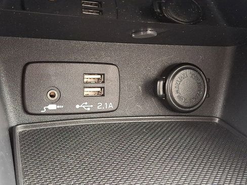 Used 2023 Subaru Forester Limited w/ Popular Package #2 image 28