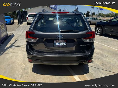 Used 2021 Subaru Forester AWD/4WD image 4