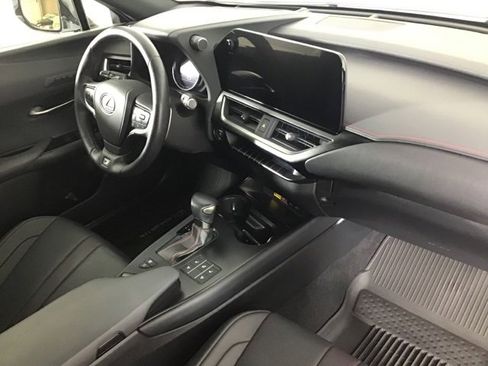 Used 2023 Lexus UX 250h F Sport image 8