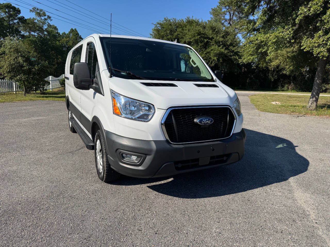 Used 2022 Ford Transit 250 Low Roof w/ Exterior Upgrade Package RWD image 36