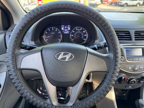 Used 2017 Hyundai Accent SE FWD image 19