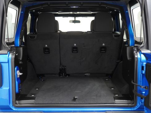 Used 2021 Jeep Wrangler Unlimited Sport w/ Dual Top Group image 7