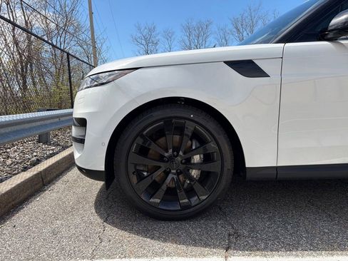 New 2026 Land Rover Range Rover Sport SE AWD/4WD image 9
