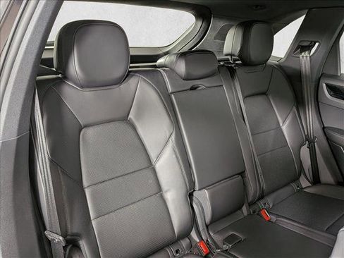 Used 2019 Porsche Cayenne image 22