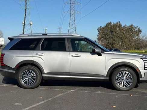 New 2026 Hyundai Palisade SEL image 3