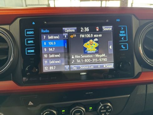 Used 2019 Toyota Tacoma TRD Sport image 46