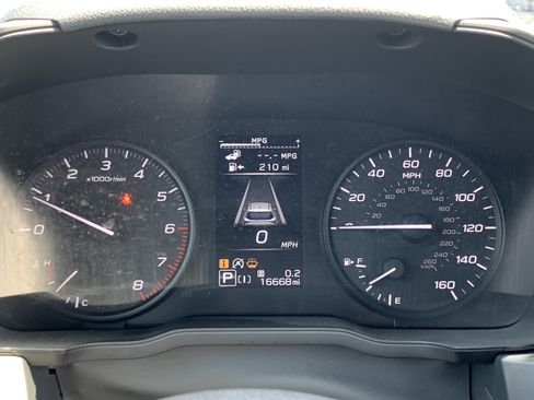 Used 2025 Subaru Forester w/ Convenience Package #1 AWD/4WD image 21