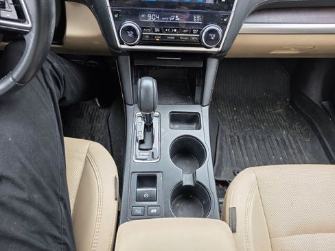Used 2019 Subaru Outback 2.5i Limited AWD/4WD image 13