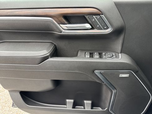 Used 2023 GMC Sierra 1500 SLT w/ SLT Premium Package image 14