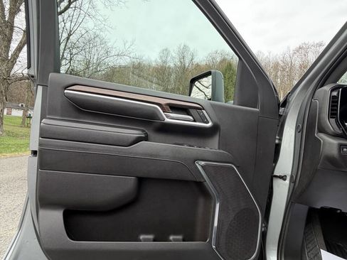 Used 2024 Chevrolet Silverado 3500 LT image 36