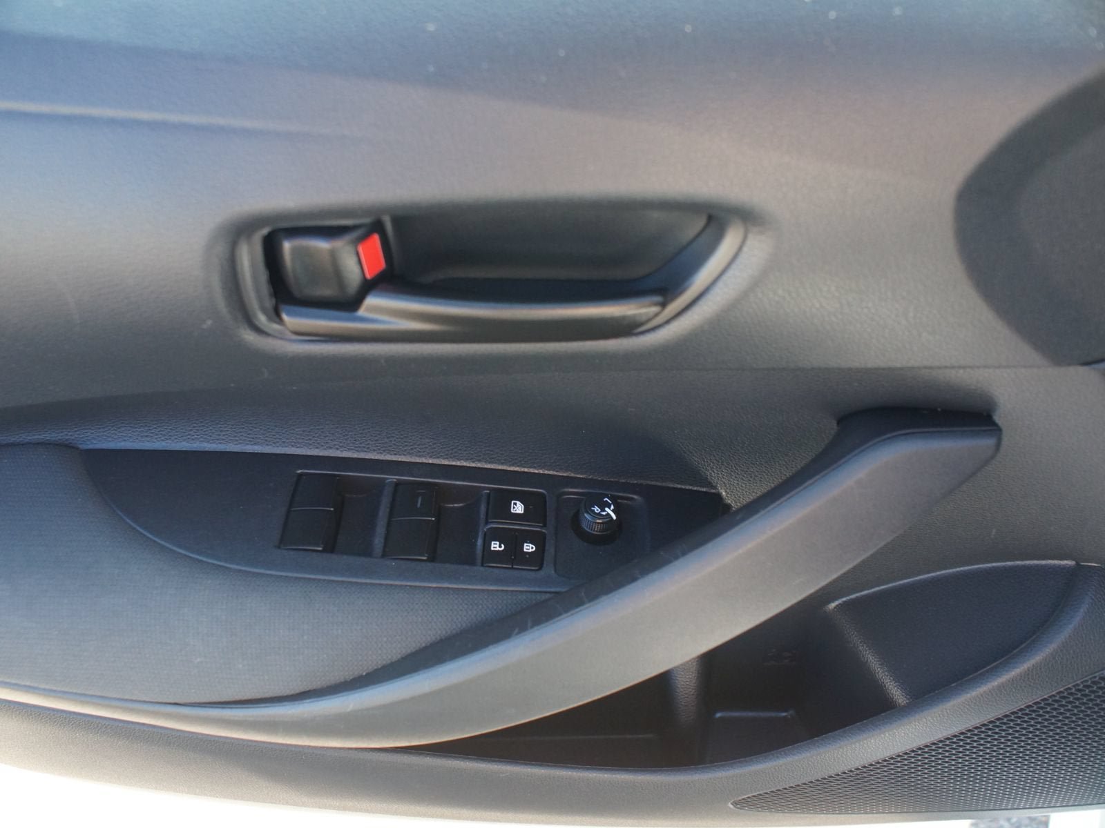 Used 2024 Toyota Corolla LE FWD image 27