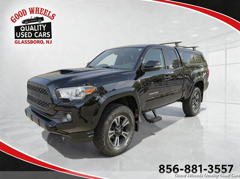 Used 2018 Toyota Tacoma TRD Sport AWD/4WD image 1