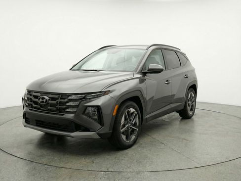 Used 2025 Hyundai Tucson SEL image 3