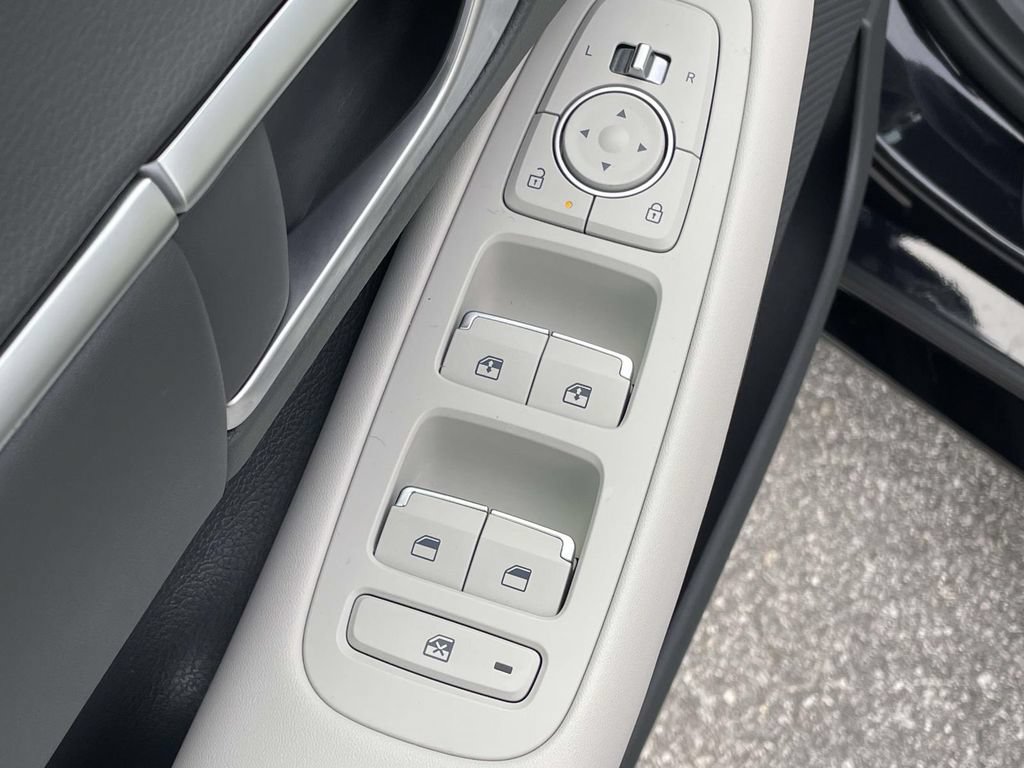 Certified 2026 Hyundai Sonata SEL FWD image 6
