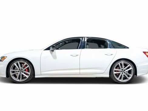 Used 2021 Audi S6 Prestige w/ Prestige Package image 26