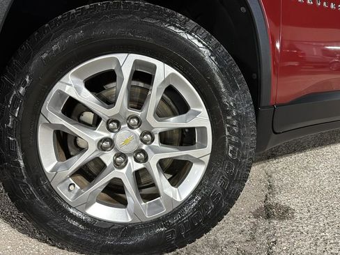 Used 2019 Chevrolet Traverse LT image 7