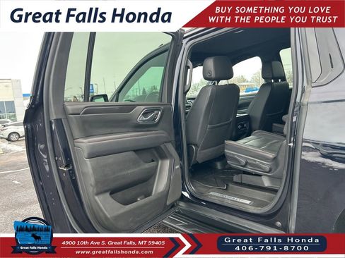 Used 2022 Chevrolet Suburban RST w/ Luxury Package image 20