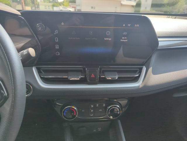 Used 2025 Chevrolet TrailBlazer LT AWD/4WD image 25