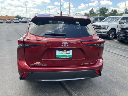 Used 2020 Toyota Highlander Limited AWD/4WD image 6