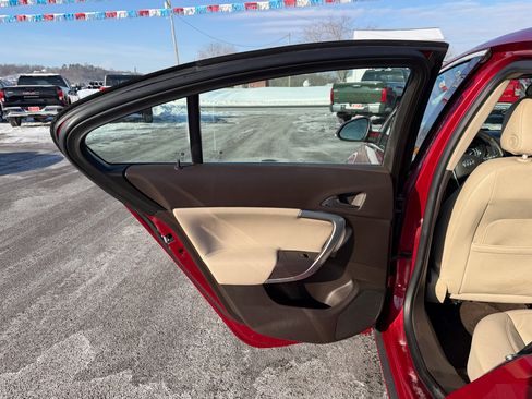 Used 2015 Buick Regal Premium w/ Experience Buick Package image 16