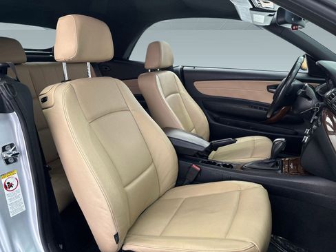 Used 2008 BMW 128i Convertible image 21