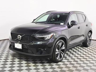 Used 2024 Volvo XC40 B5 Plus w/ Climate Package