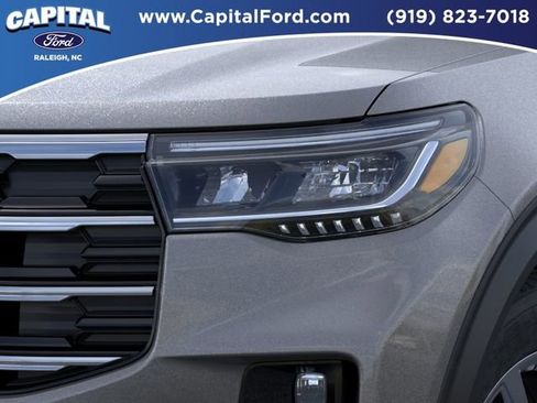 New 2026 Ford Explorer Active w/ Active Comfort Package AWD/4WD image 18