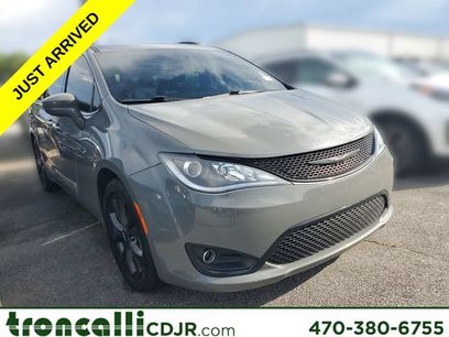 Certified 2020 Chrysler Pacifica Touring-L w/ S Appearance Package