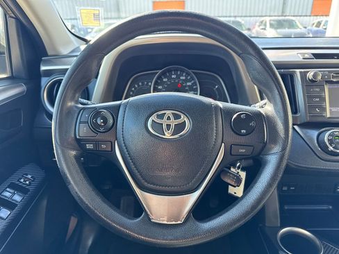Used 2015 Toyota RAV4 LE image 14