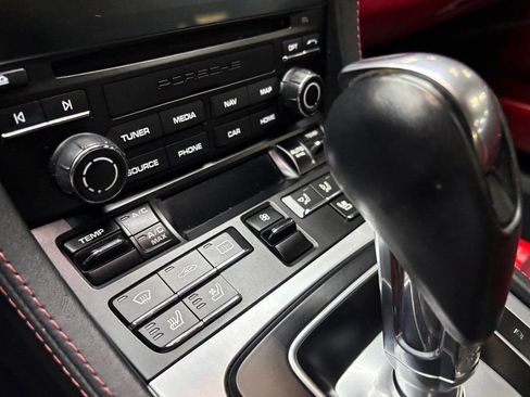 Used 2018 Porsche 718 Cayman GTS RWD image 35