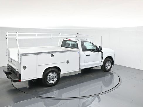 New 2025 Ford F350 XL w/ XL Chrome Package RWD image 42