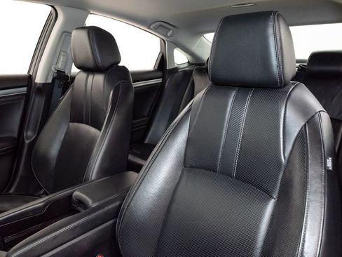 Used 2016 Honda Civic Touring image 10