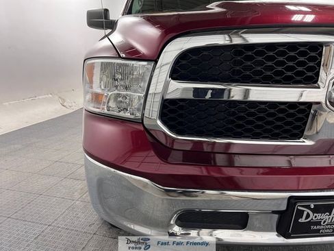 Used 2021 RAM 1500 Classic SLT image 9