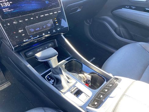 Certified 2024 Hyundai Santa Cruz Limited image 17