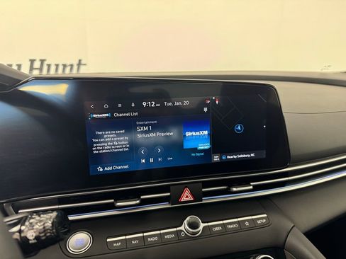 Used 2024 Hyundai Elantra SEL image 16