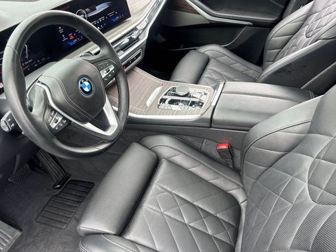 Used 2024 BMW X5 xDrive50e w/ Premium Package AWD/4WD image 4