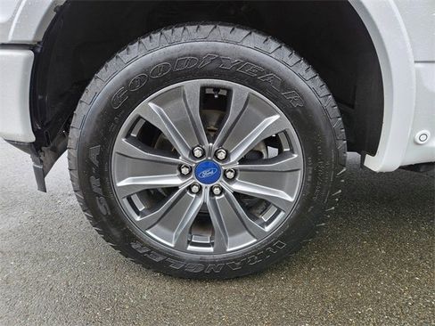 Used 2018 Ford F150 Lariat w/ Equipment Group 502A Luxury image 9