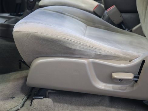 Used 2004 Toyota Tacoma 4x4 Xtracab V6 image 72