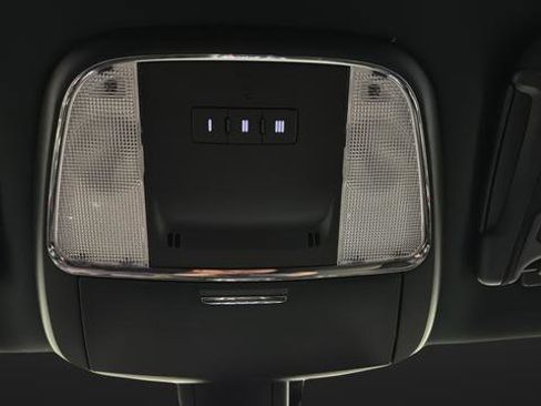 Used 2022 Dodge Charger R/T w/ Blacktop Package RWD image 30