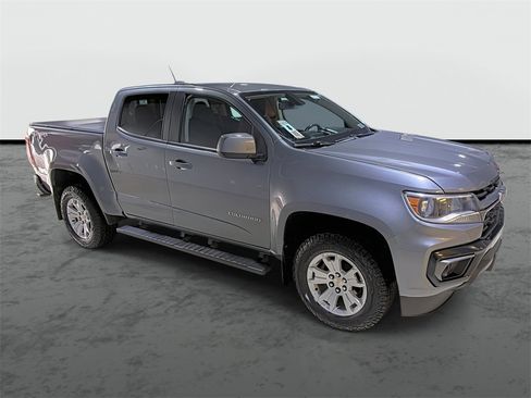Used 2022 Chevrolet Colorado LT w/ LT Convenience Package image 5
