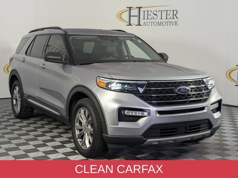 Used 2023 Ford Explorer XLT w/ Equipment Group 202A AWD/4WD image 2