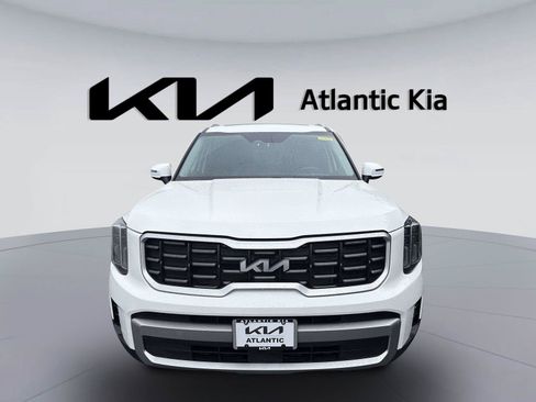 Certified 2023 Kia Telluride S w/ S Sunroof Package FWD image 2